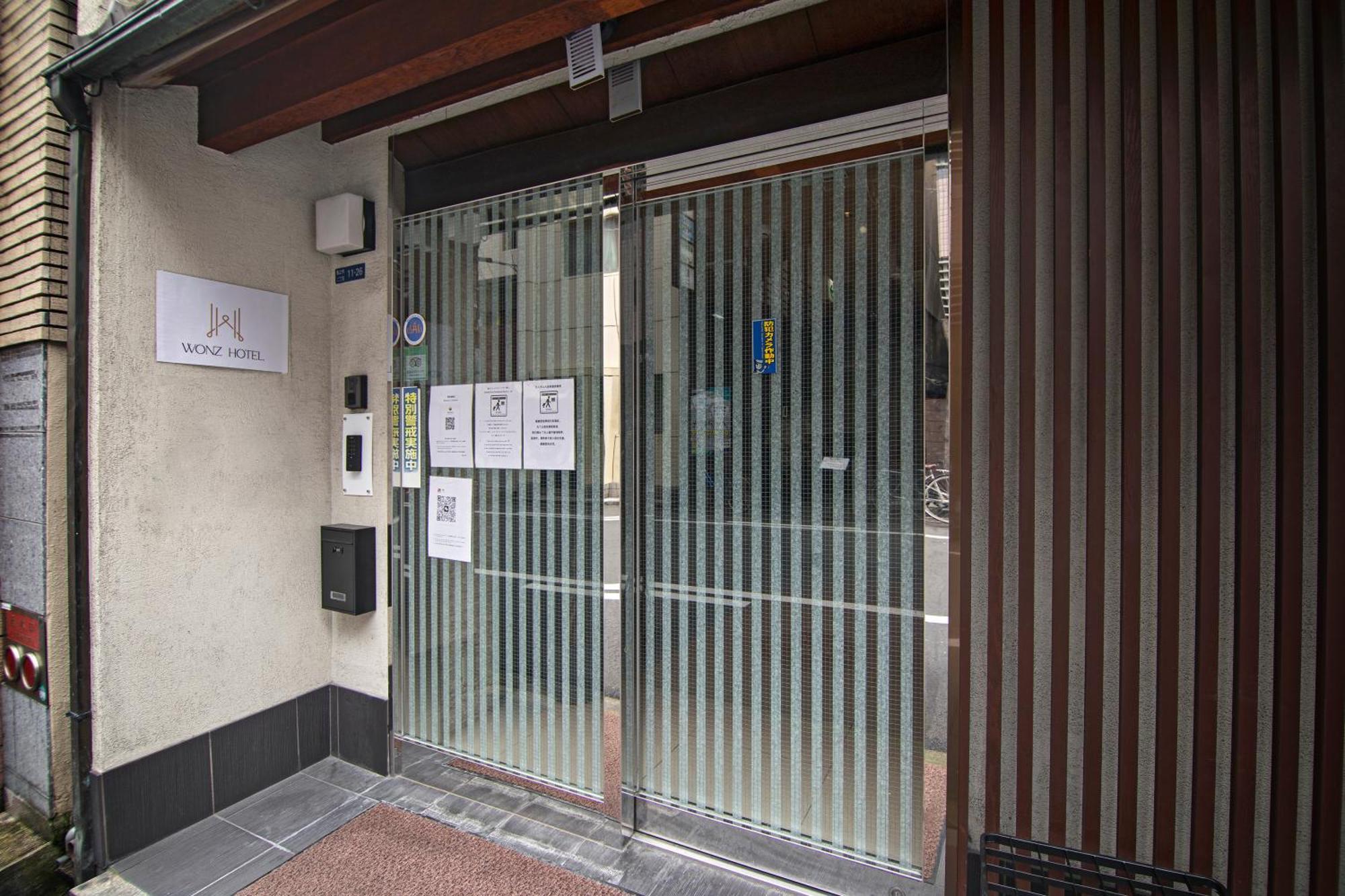 Wonz Hotel Self-Check-In Osaka Esterno foto