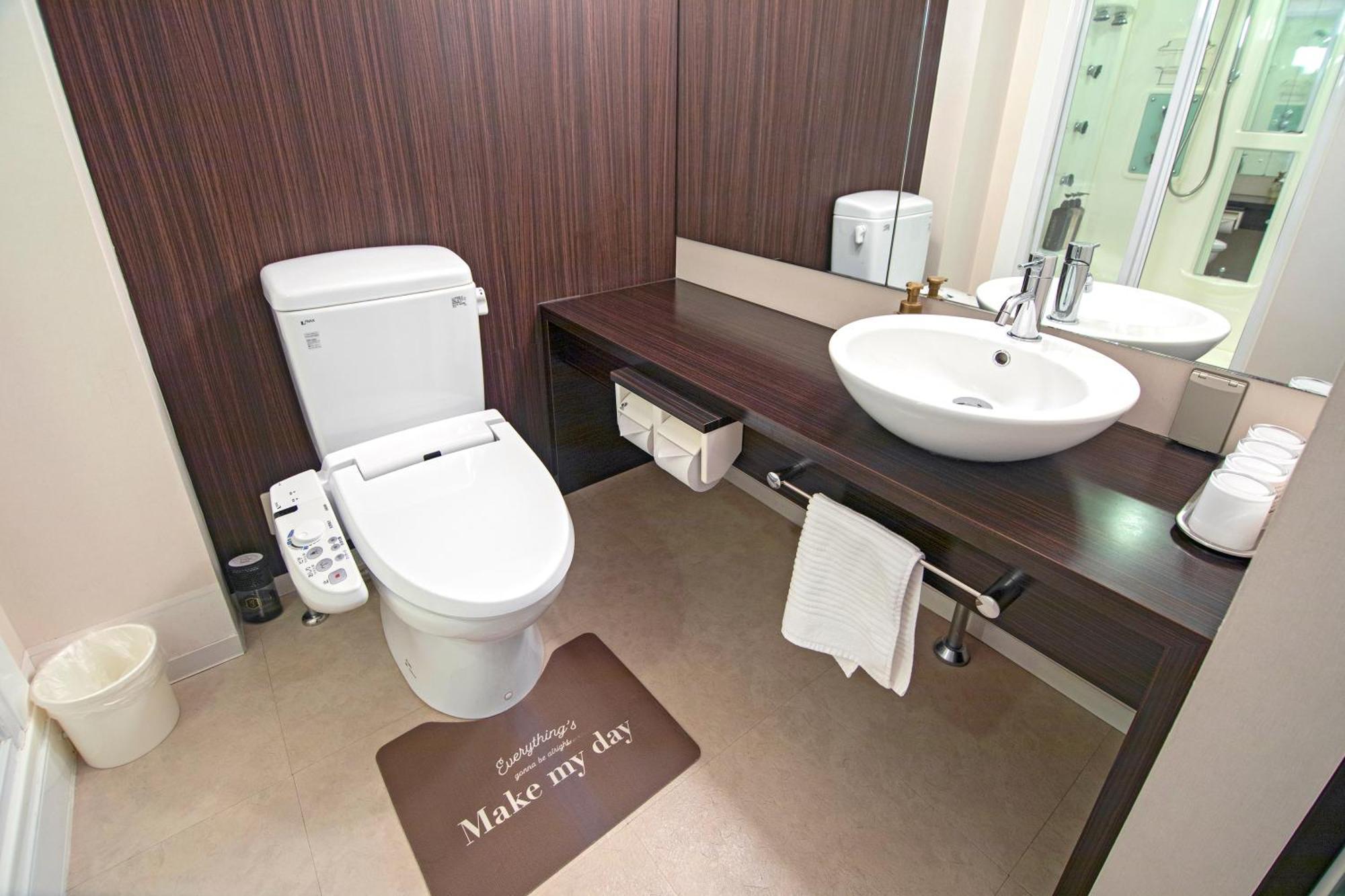 Wonz Hotel Self-Check-In Osaka Esterno foto